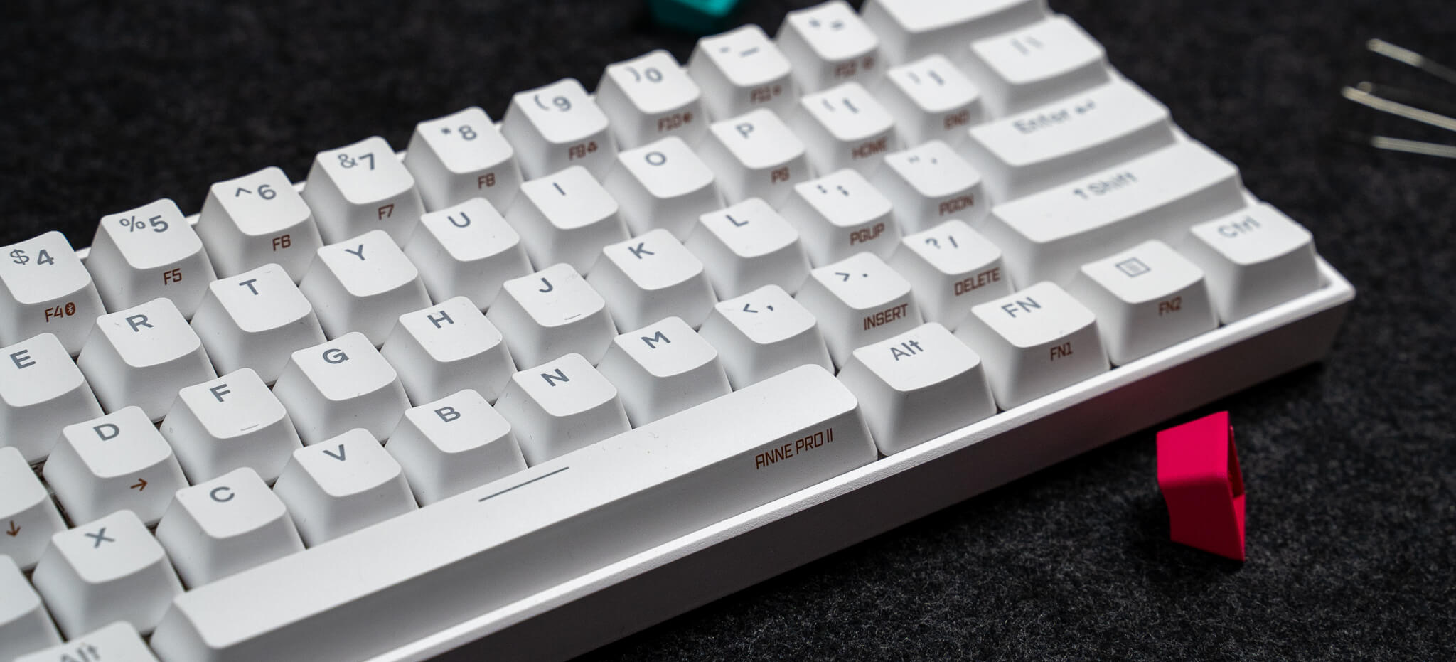Anne Pro 2 White – The Masters of Tech